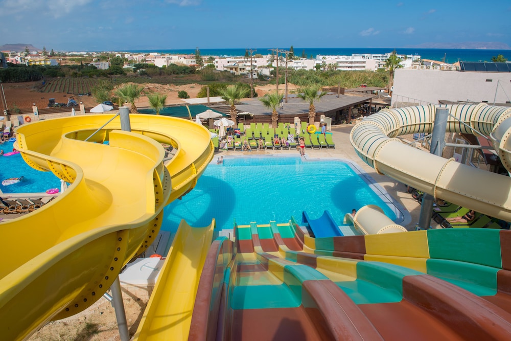 Gouves Water Park Holiday Resort — Swimming pool in Gouves