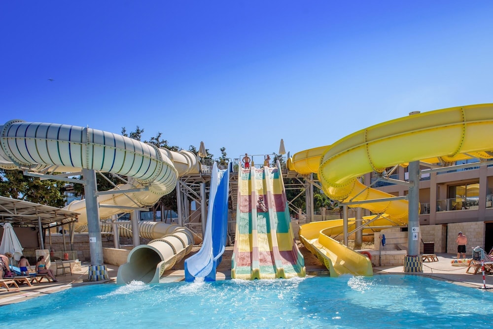 Gouves Water Park Holiday Resort — Swimming pool in Gouves