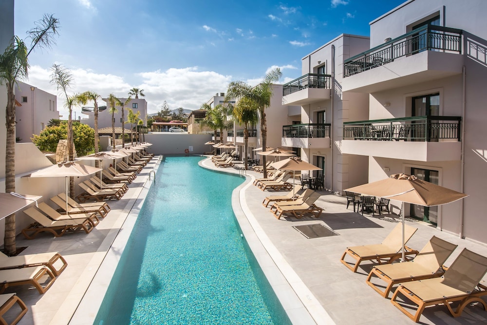 Gouves Water Park Holiday Resort — Swimming pool in Gouves