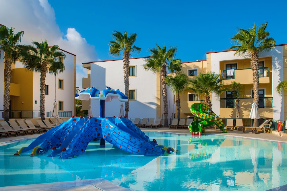 Gouves Water Park Holiday Resort — Attractions for children in Gouves