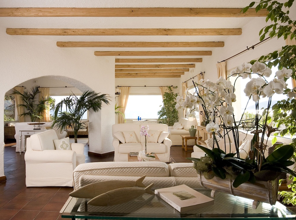 COLONNA GRAND HOTEL CAPO TESTA, a Colonna Luxury Beach Hotel, Santa Teresa Sardegna — Hotel rooms in Capo Testa, Sardinia