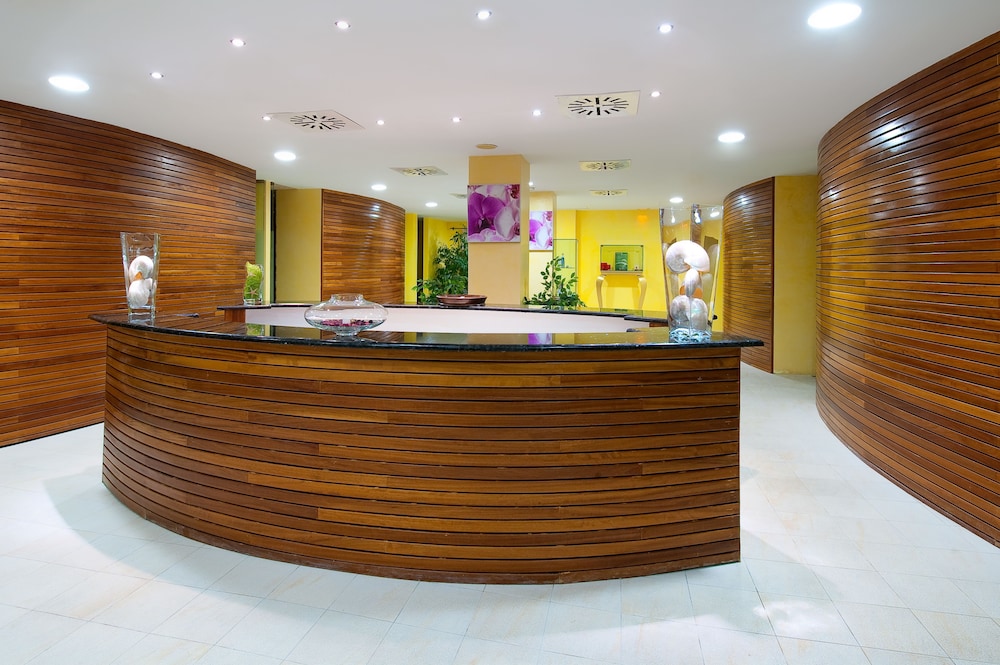 Gran Hotel Elba Estepona Thalasso & Spa — Hotel building in Estepona, Andalusia