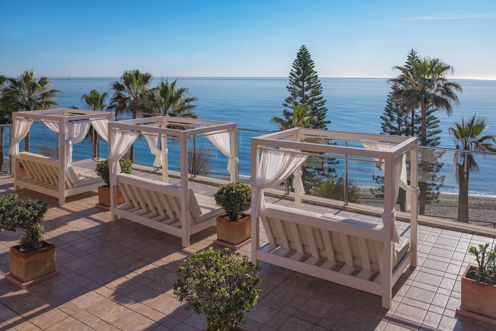 Gran Hotel Elba Estepona Thalasso & Spa — Hotel rooms in Estepona, Andalusia