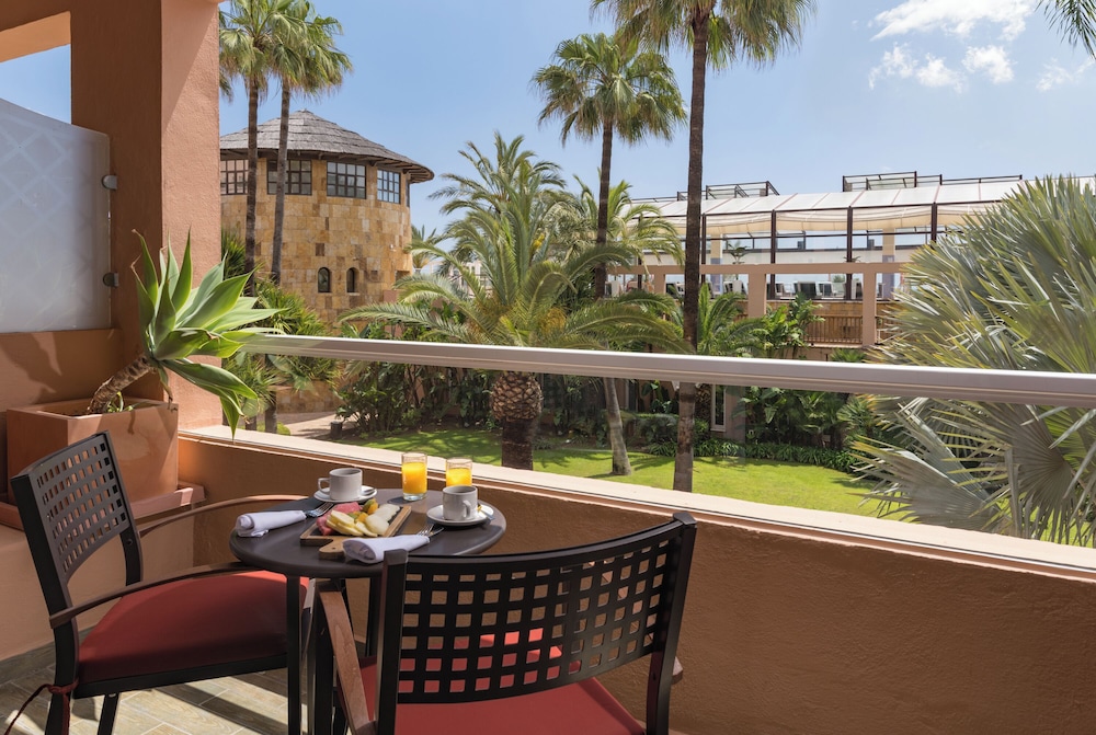 Gran Hotel Elba Estepona Thalasso & Spa — Hotel building in Estepona, Andalusia