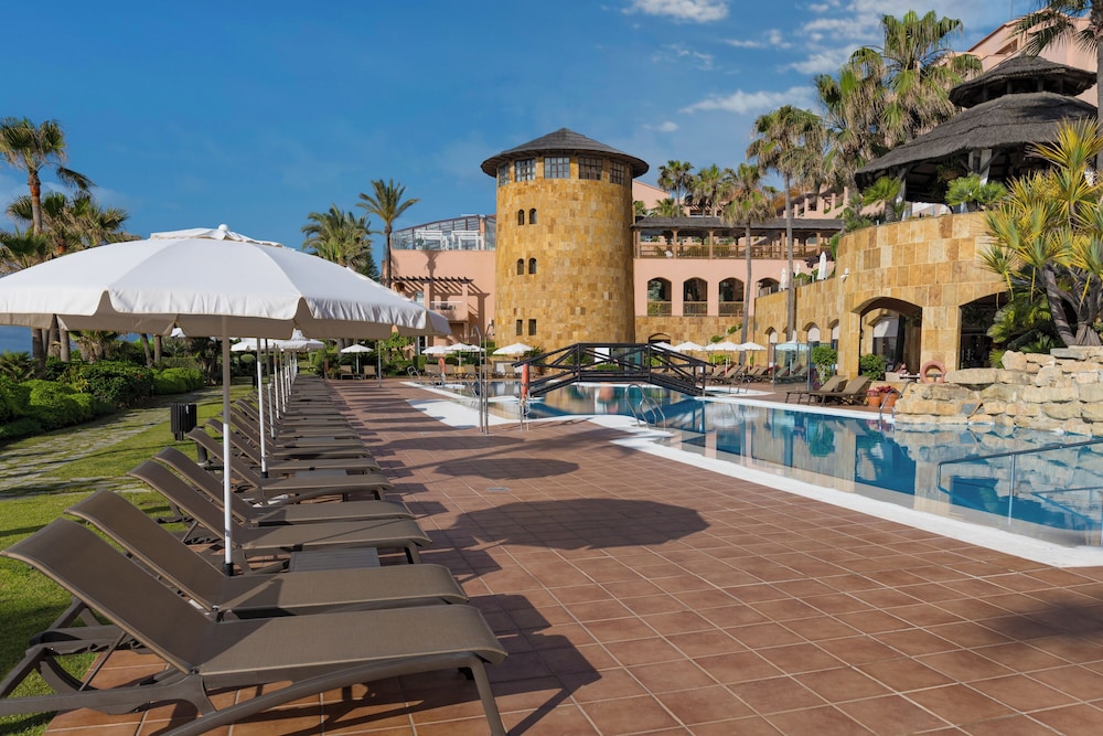 Gran Hotel Elba Estepona Thalasso & Spa — Swimming pool in Estepona, Andalusia