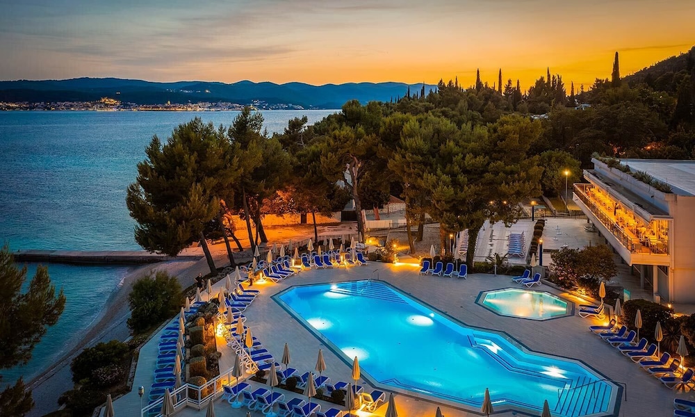 Aminess Vival Grand Azur Hotel — Swimming pool in Orebić, Dubrovnik-Neretva