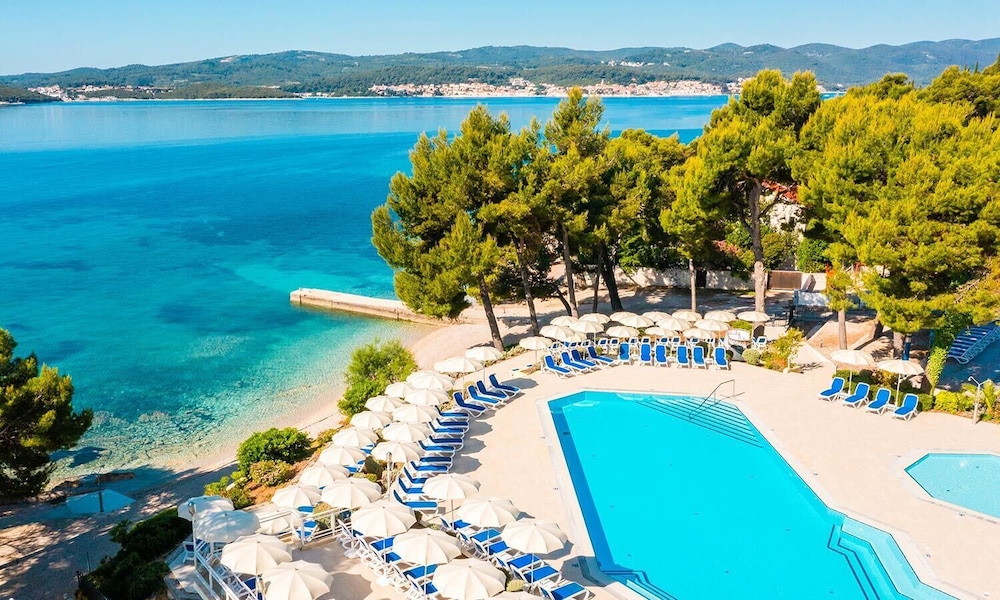 Aminess Vival Grand Azur Hotel — Swimming pool in Orebić, Dubrovnik-Neretva