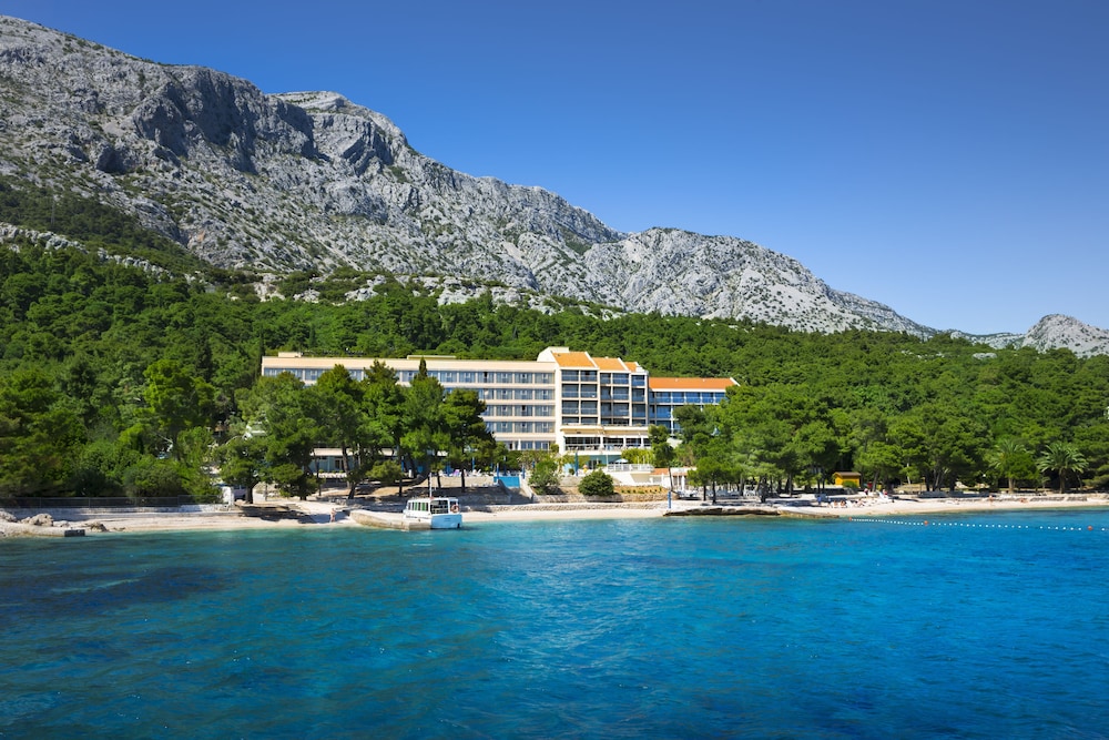 Aminess Vival Grand Azur Hotel — Beach in Orebić, Dubrovnik-Neretva