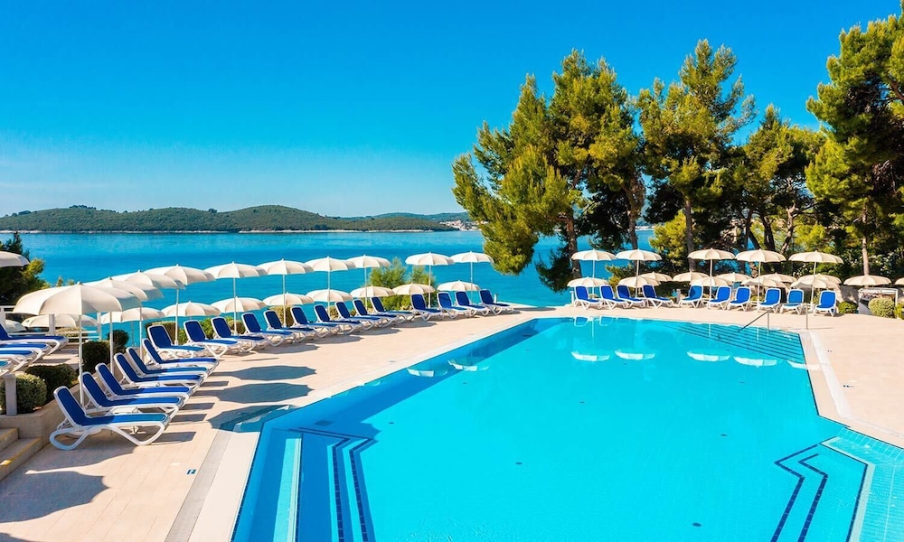 Aminess Vival Grand Azur Hotel — Swimming pool in Orebić, Dubrovnik-Neretva