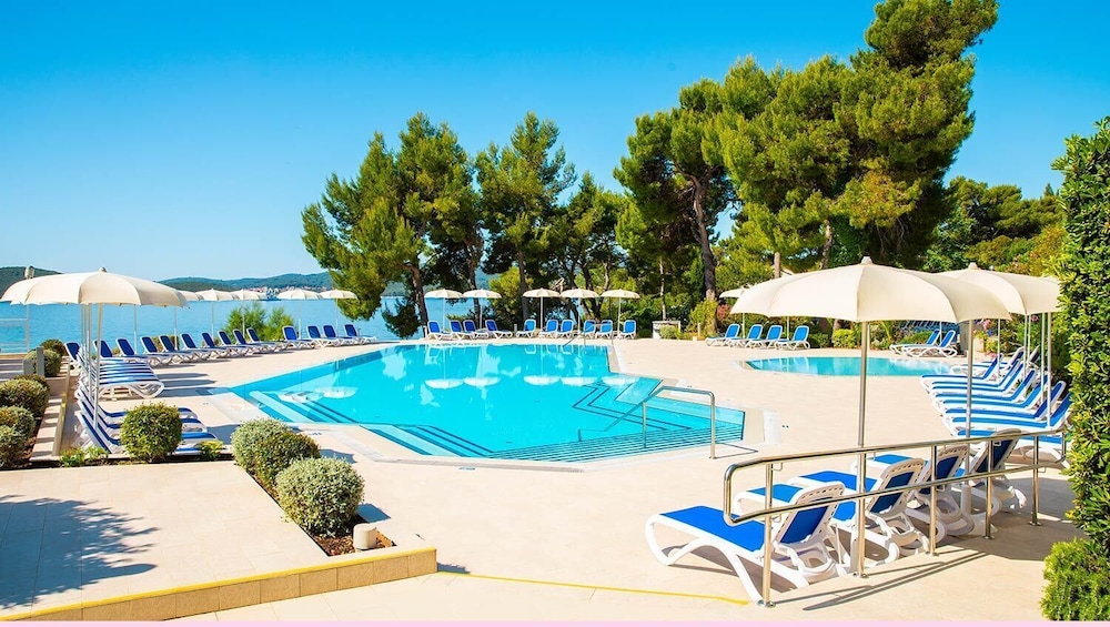 Aminess Vival Grand Azur Hotel — Swimming pool in Orebić, Dubrovnik-Neretva