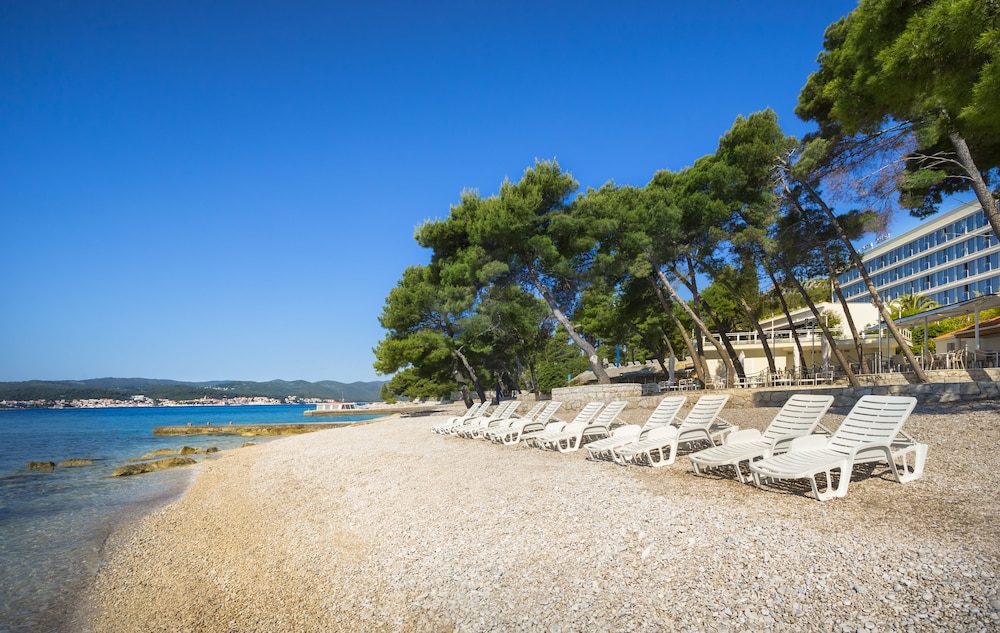 Aminess Vival Grand Azur Hotel — Beach in Orebić, Dubrovnik-Neretva