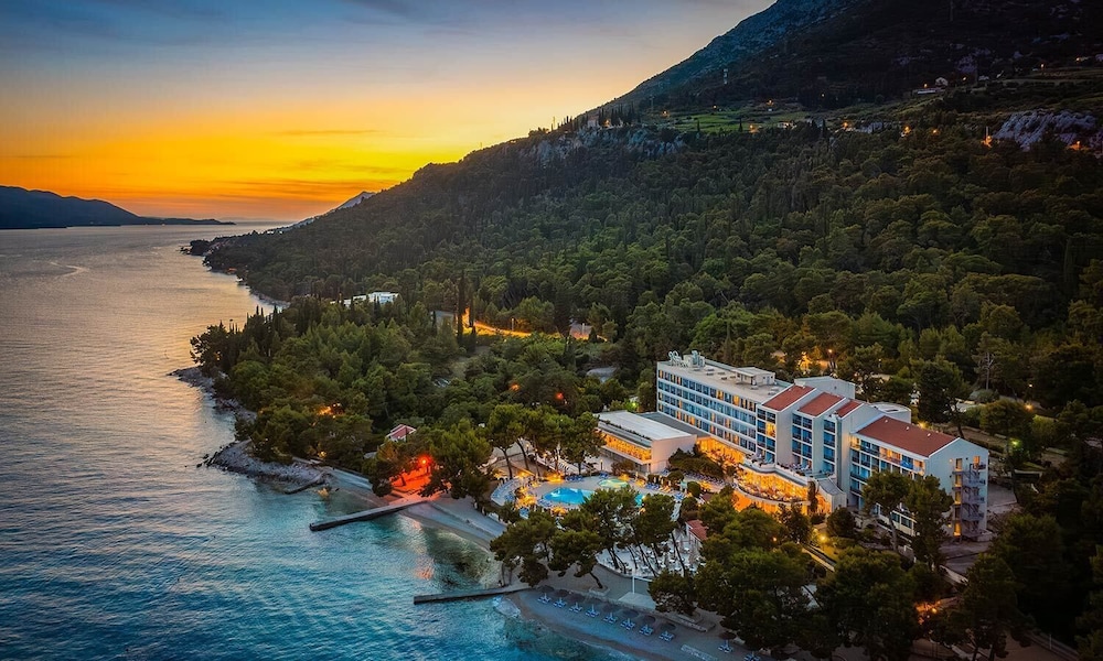 Aminess Vival Grand Azur Hotel — Beach in Orebić, Dubrovnik-Neretva
