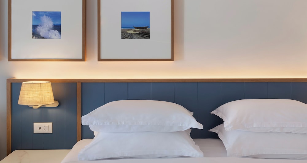 Bluesun Hotel Marina — Hotel rooms in Brela, Split-Dalmatia