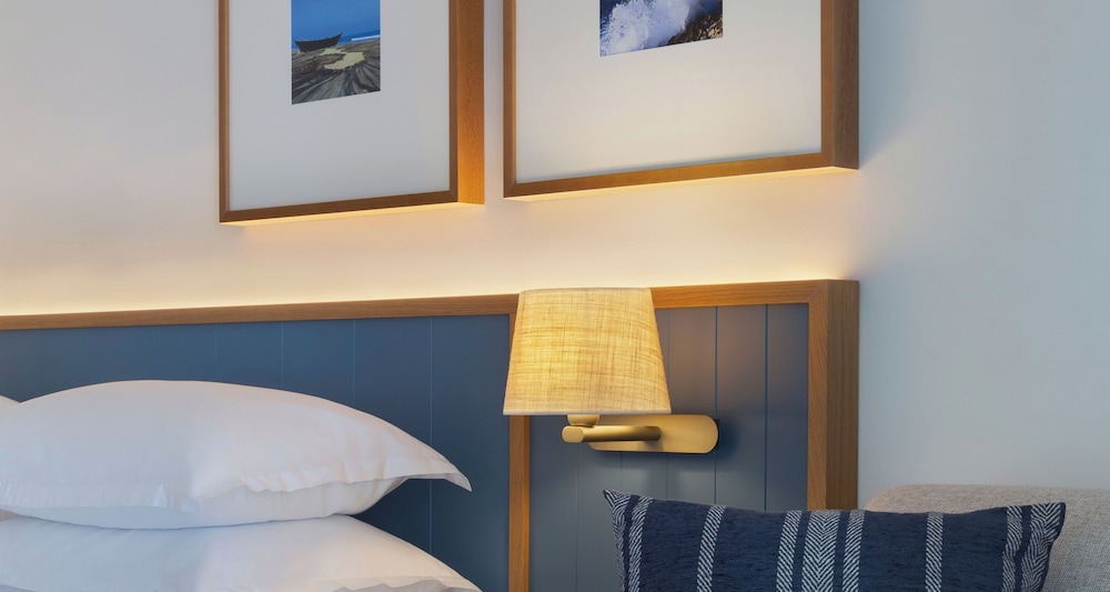 Bluesun Hotel Marina — Hotel rooms in Brela, Split-Dalmatia