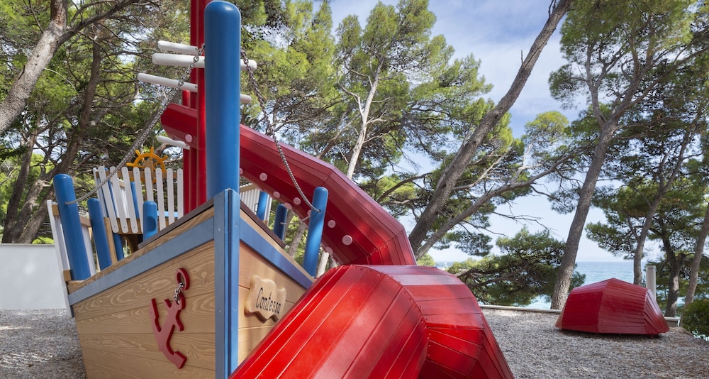 Bluesun Hotel Marina — Attractions for children in Brela, Split-Dalmatia