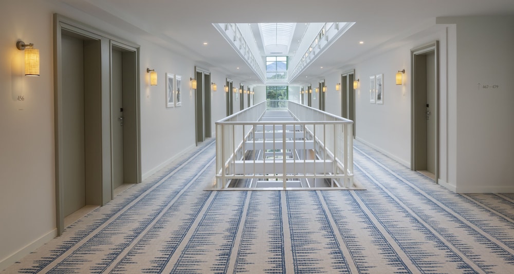 Bluesun Hotel Marina — Hotel building in Brela, Split-Dalmatia