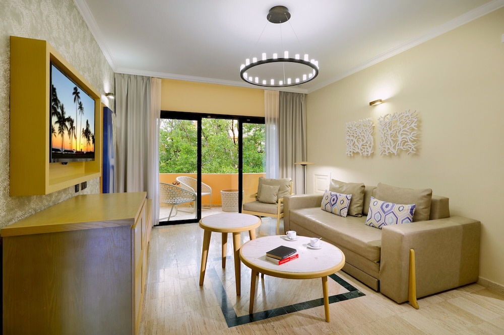 Grand Palladium White Sand Resort & Spa All Inclusive — Hotel rooms in Xetna, Quintana Roo