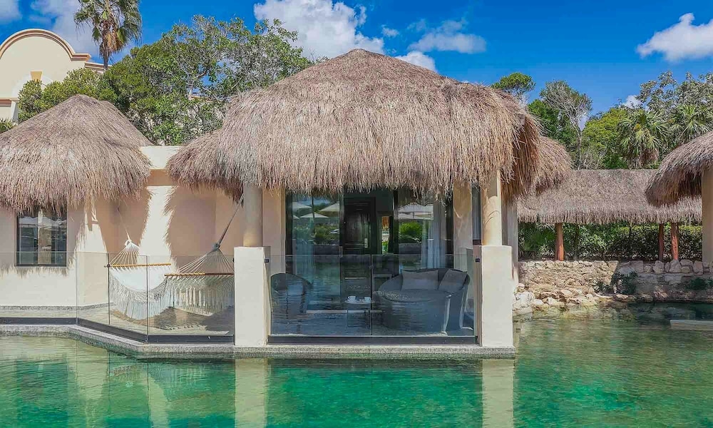 Grand Palladium White Sand Resort & Spa All Inclusive — Swimming pool in Xetna, Quintana Roo