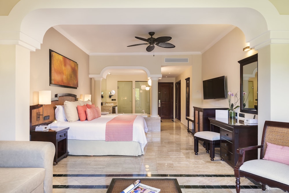 Grand Palladium White Sand Resort & Spa All Inclusive — Hotel rooms in Xetna, Quintana Roo