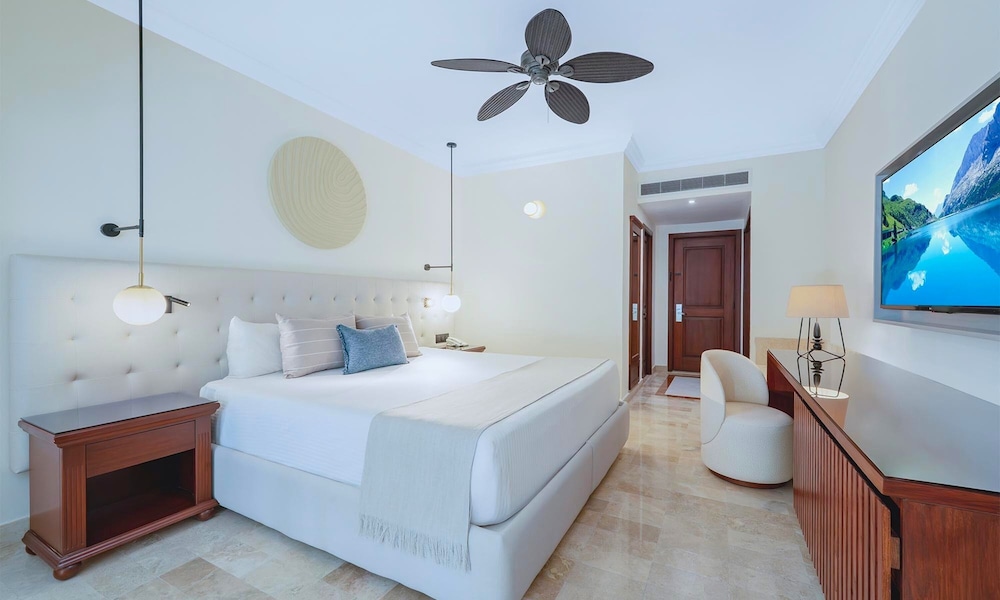 Grand Palladium White Sand Resort & Spa All Inclusive — Hotel rooms in Xetna, Quintana Roo