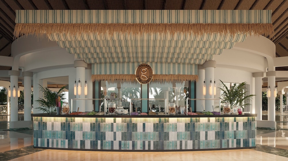 Grand Palladium White Sand Resort & Spa All Inclusive — Restaurant & bars in Xetna, Quintana Roo