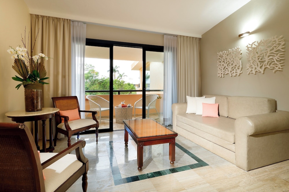 Grand Palladium White Sand Resort & Spa All Inclusive — Hotel rooms in Xetna, Quintana Roo