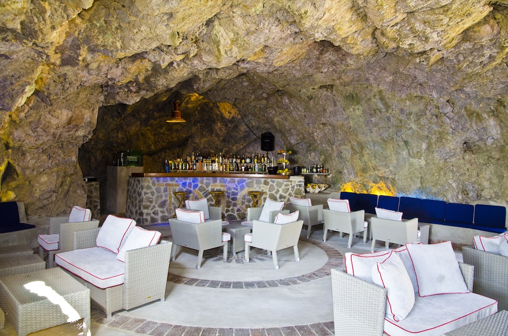 Grand Hotel Excelsior Amalfi — Restaurant & bars in Amalfi, Campania