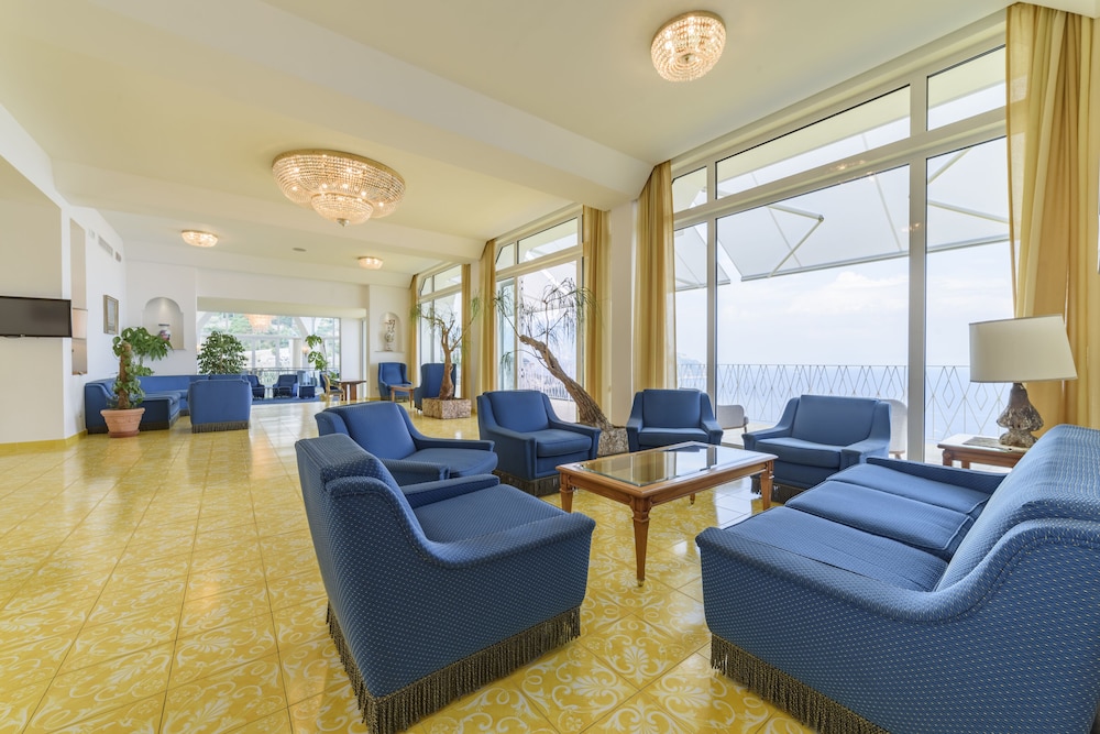 Grand Hotel Excelsior Amalfi — Hotel building in Amalfi, Campania