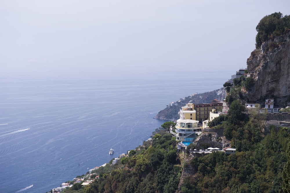 Grand Hotel Excelsior Amalfi — Attractions in the area in Amalfi, Campania