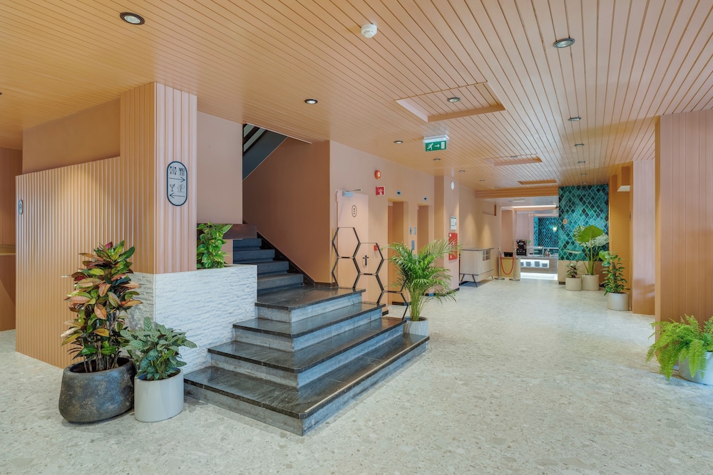 The Editory Garden Carmo Funchal — Hotel building in Funchal, Madeira