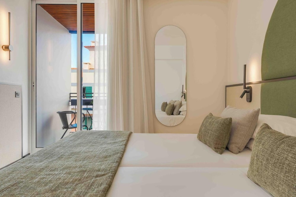 The Editory Garden Carmo Funchal — Hotel rooms in Funchal, Madeira