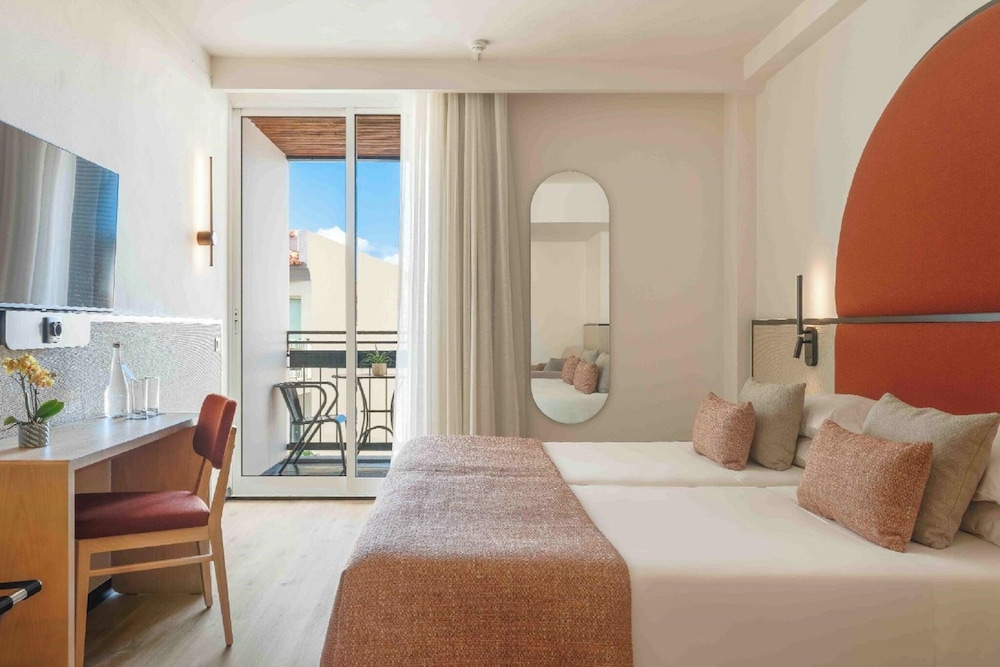 The Editory Garden Carmo Funchal — Hotel rooms in Funchal, Madeira