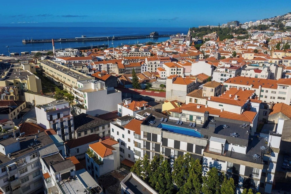 The Editory Garden Carmo Funchal — Attractions in the area in Funchal, Madeira