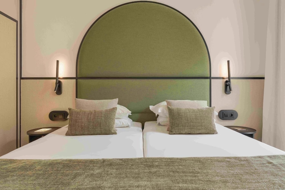The Editory Garden Carmo Funchal — Hotel rooms in Funchal, Madeira