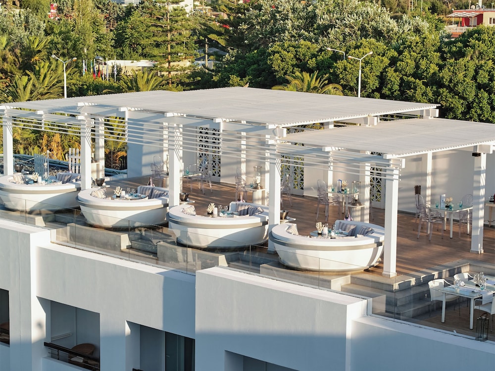 Creta Palace, A Resort to Live — Restaurant & bars in Rethymnon