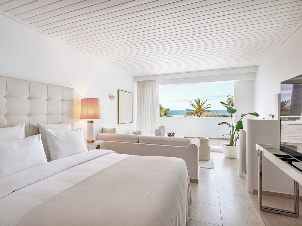 Creta Palace, A Resort to Live — Hotel rooms in Rethymnon