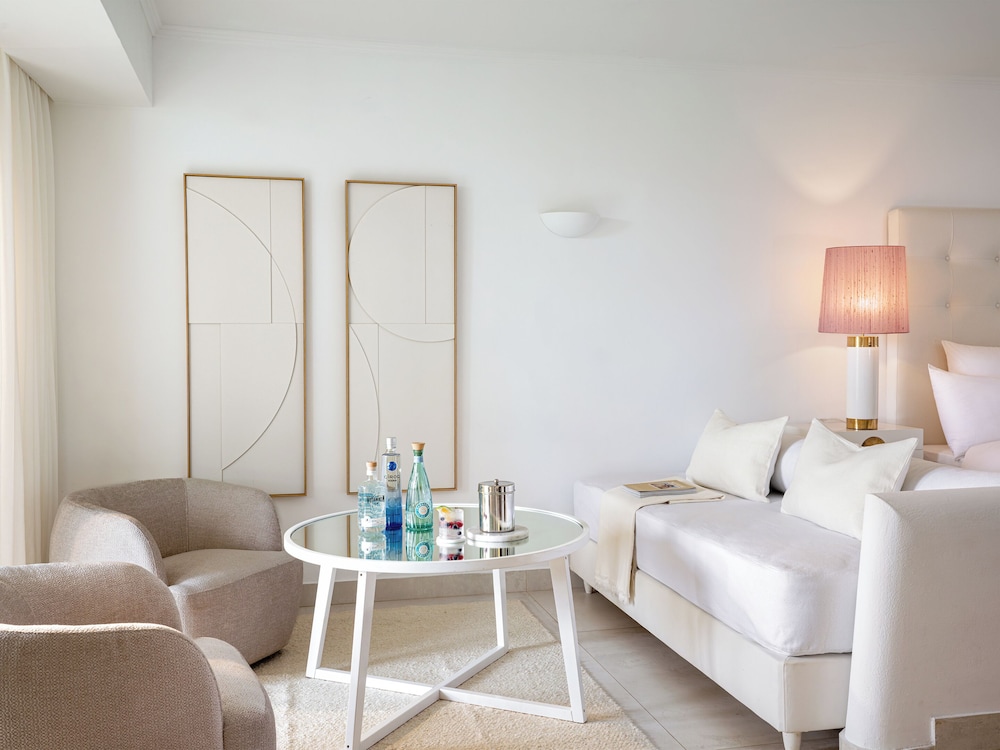 Creta Palace, A Resort to Live — Hotel rooms in Rethymnon