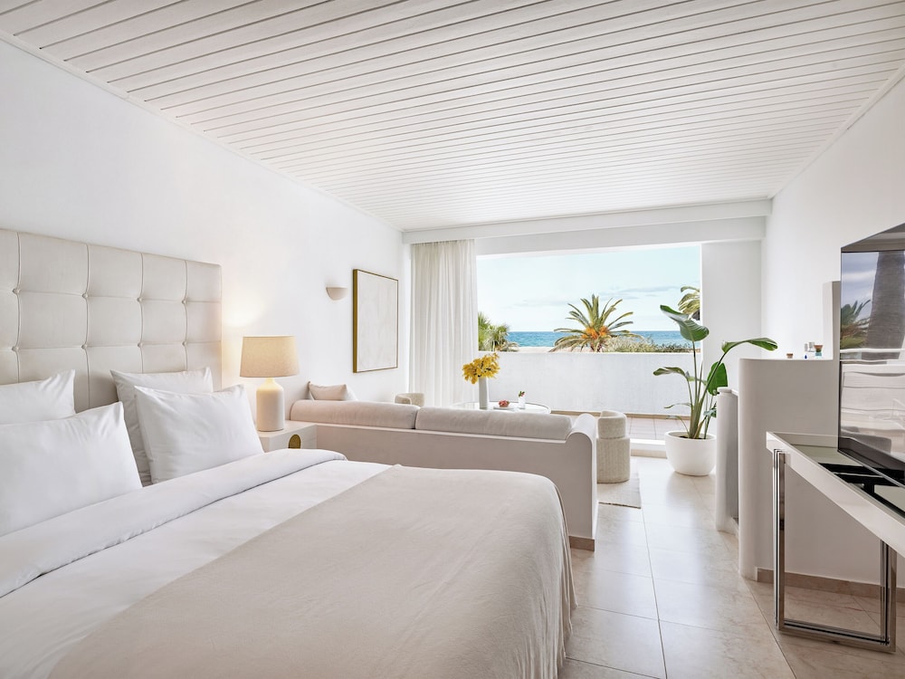 Creta Palace, A Resort to Live — Hotel rooms in Rethymnon