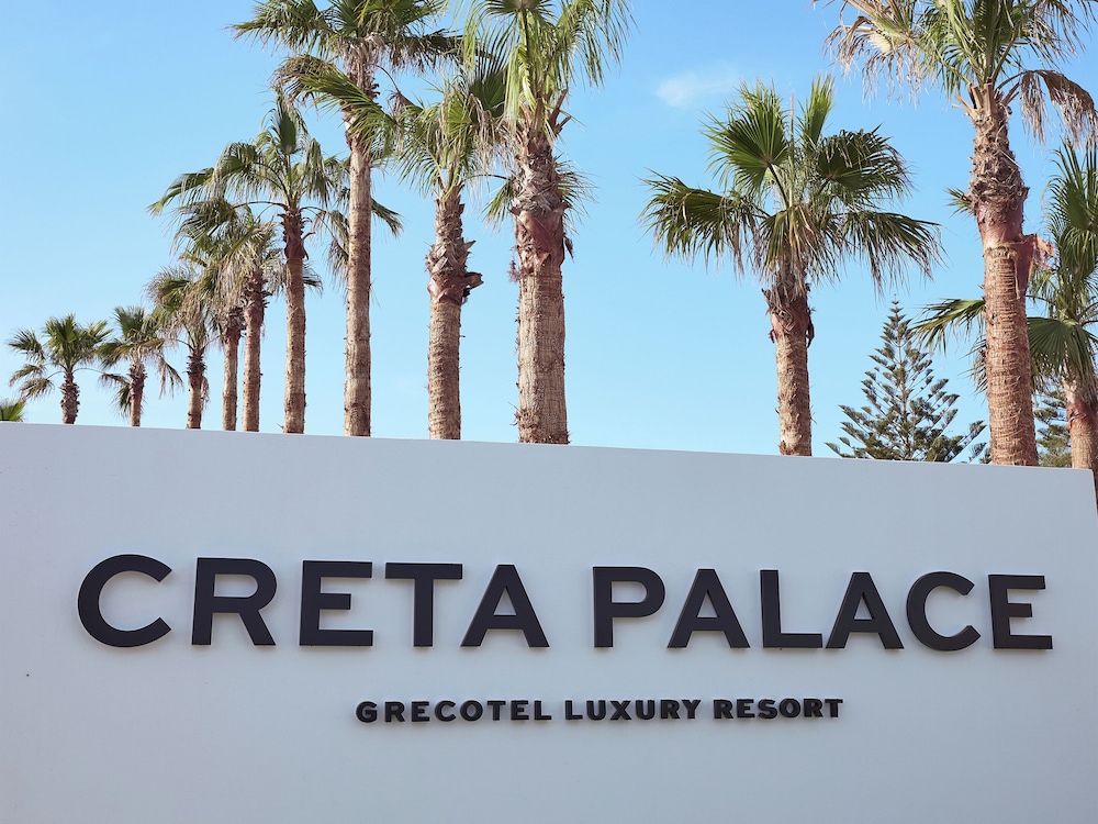 Creta Palace, A Resort to Live — Hotel building in Rethymnon