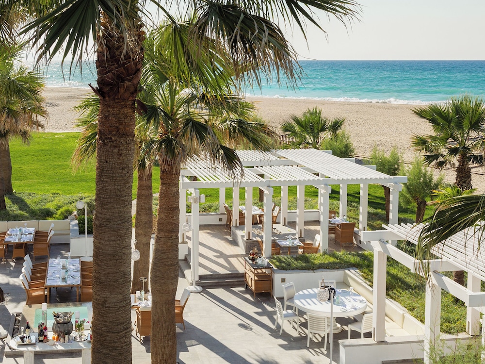 Creta Palace, A Resort to Live — Restaurant & bars in Rethymnon