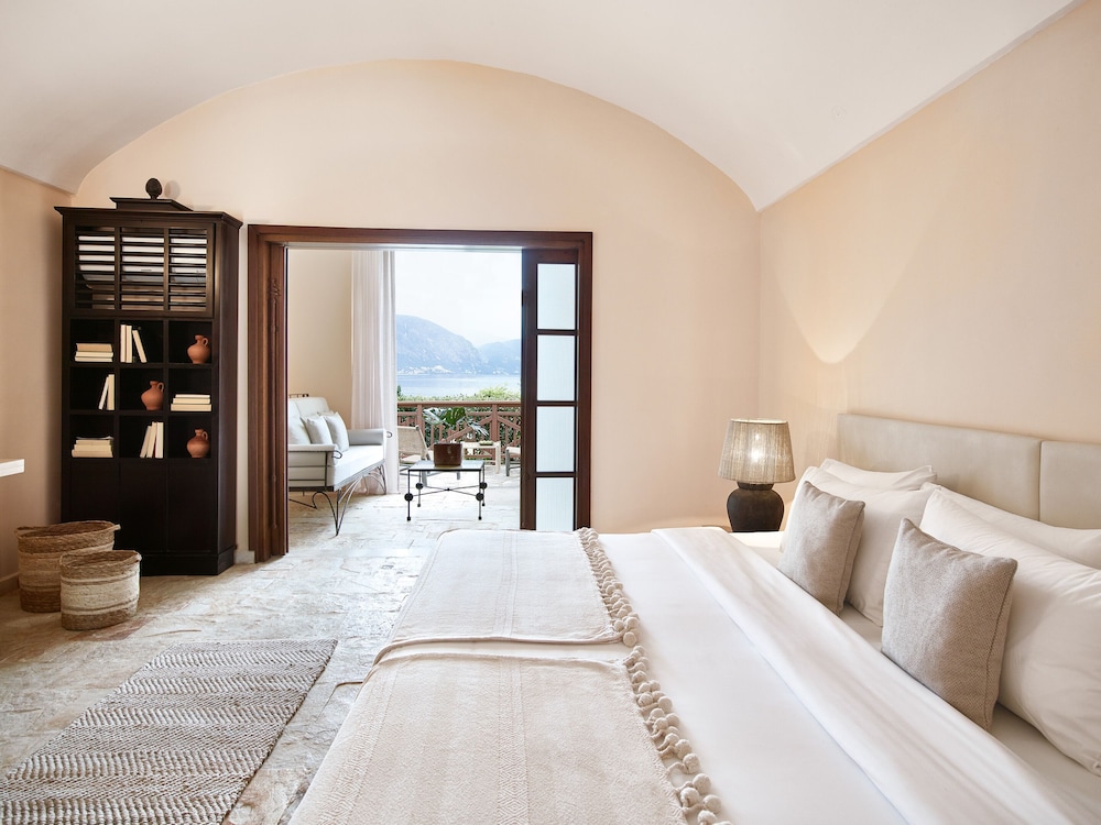 Grecotel Daphnila Bay — Hotel rooms in Gouvia, Ionian Islands