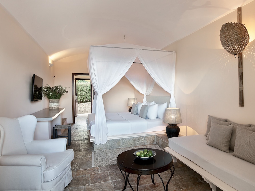 Grecotel Daphnila Bay — Hotel rooms in Gouvia, Ionian Islands