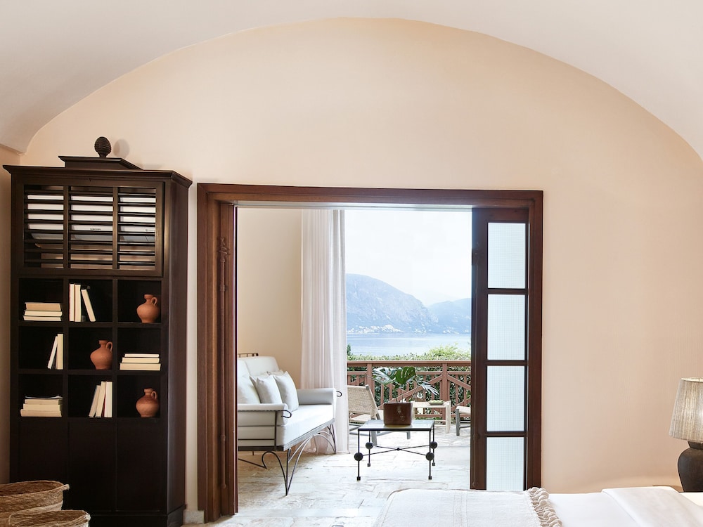 Grecotel Daphnila Bay — Hotel rooms in Gouvia, Ionian Islands