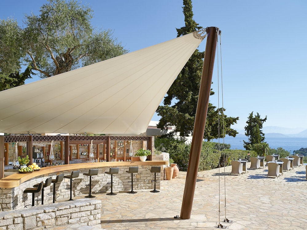 Grecotel Daphnila Bay — Restaurant & bars in Gouvia, Ionian Islands