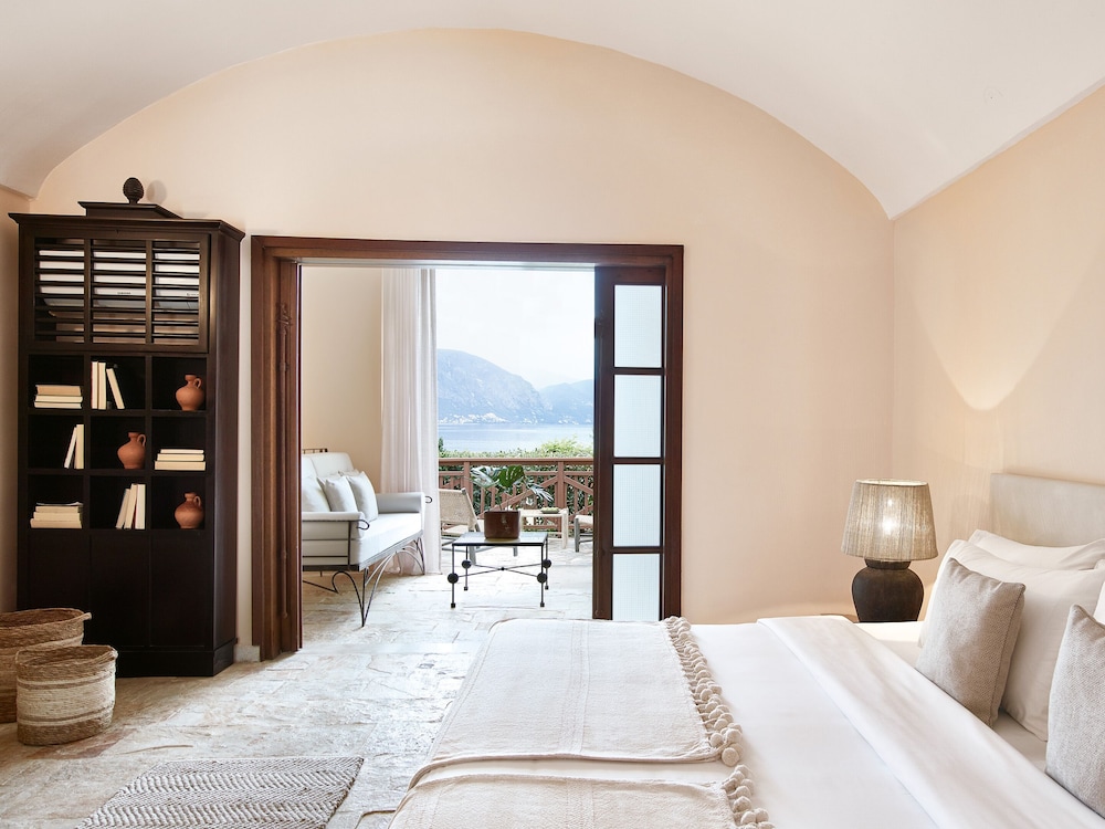 Grecotel Daphnila Bay — Hotel rooms in Gouvia, Ionian Islands