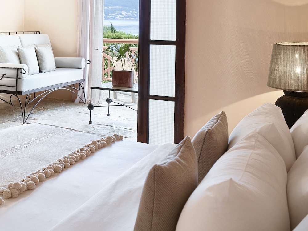 Grecotel Daphnila Bay — Hotel rooms in Gouvia, Ionian Islands