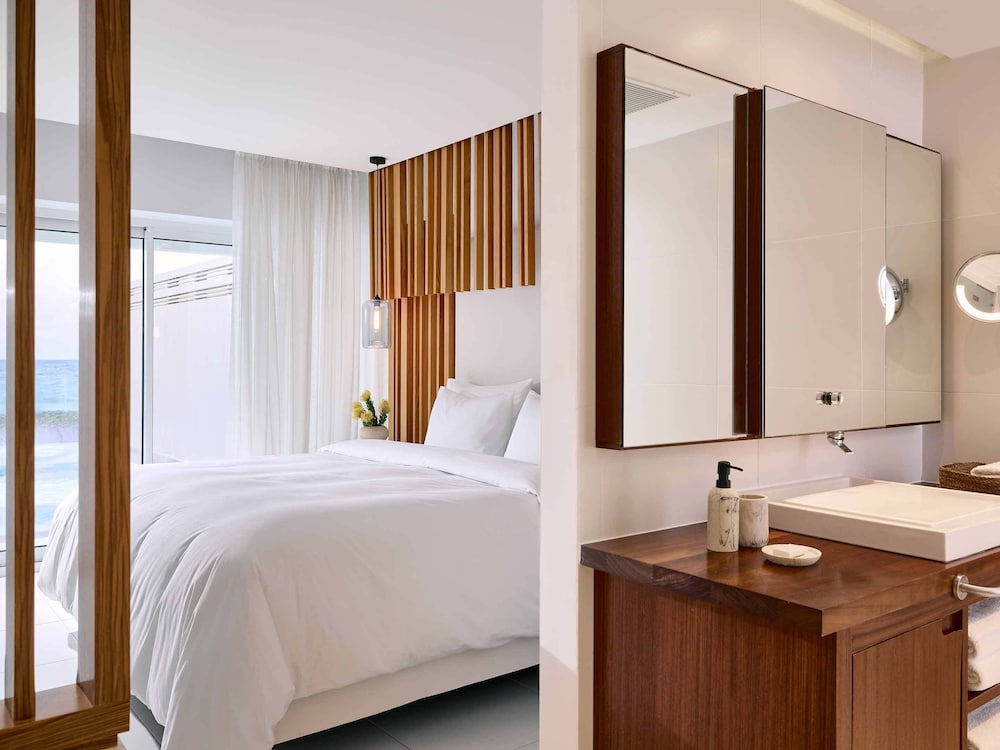 Grecotel LUX ME White — Rooms in Rethymnon