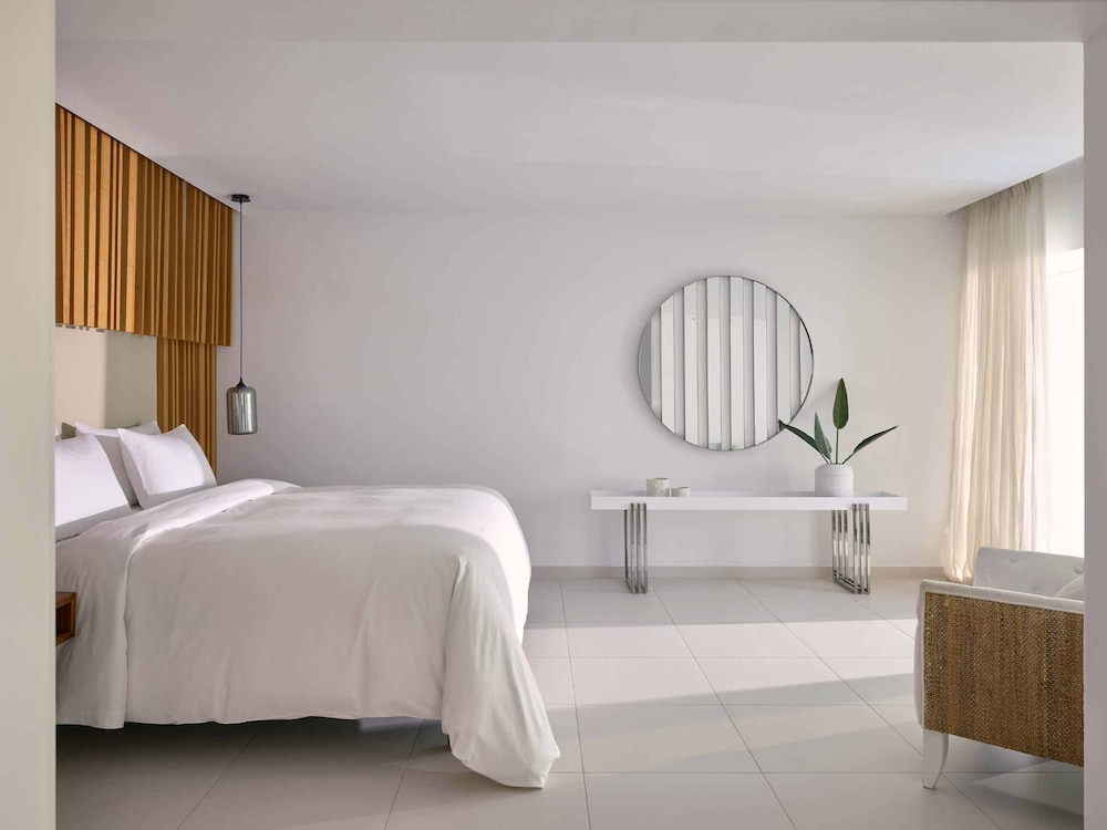 Grecotel LUX ME White — Rooms in Rethymnon