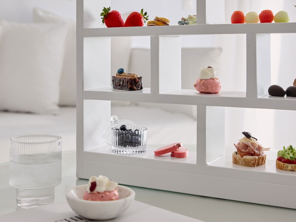 Grecotel LUX ME White — Rooms in Rethymnon
