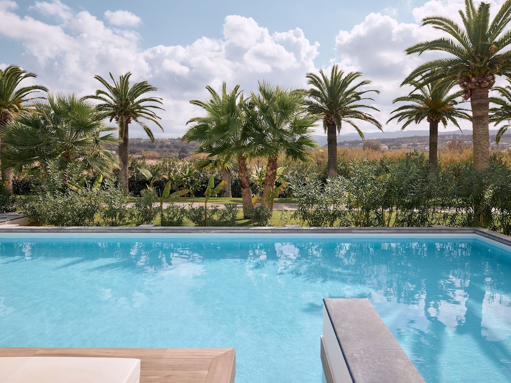 Grecotel LUX ME White — Rooms in Rethymnon